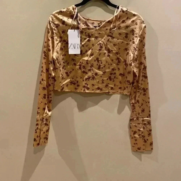 Zara Ling sleeve cropped printed shirt - Picture 5 of 8